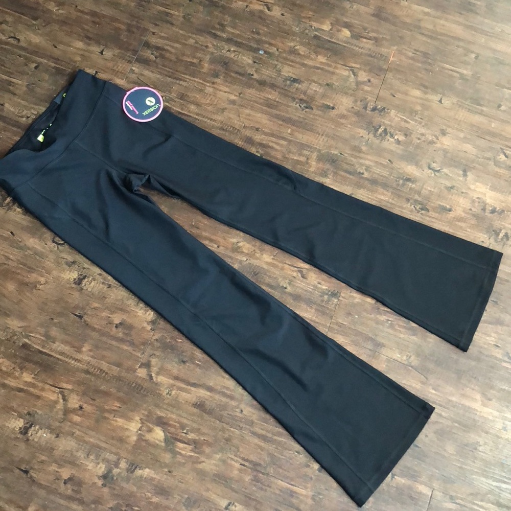 Two Pairs Xersion Active Pant Bootcut Mid-rise